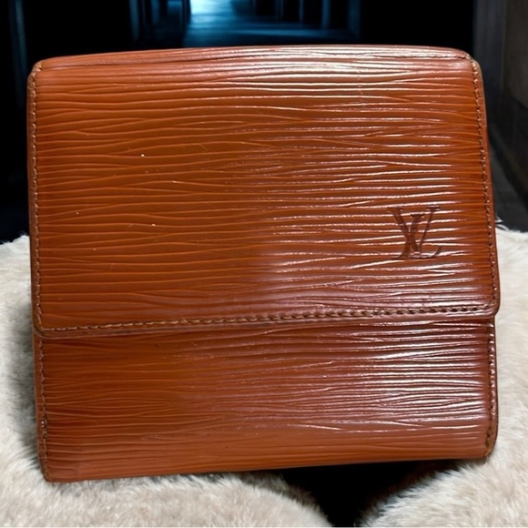 Louis Vuitton Handbags - Louis Vuitton Wallet
